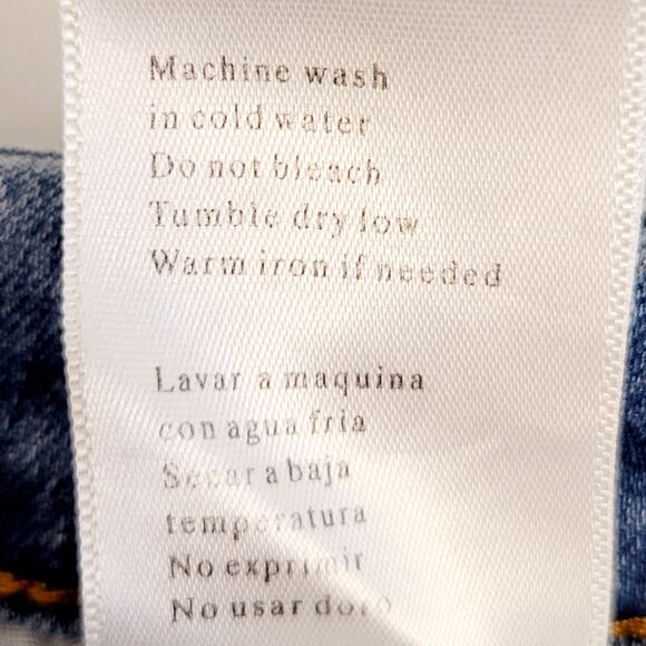 KanCan Distressed Cuffed Hem Jean Shorts Stretch Size W9 28 Blue Casual Denim - Picture 6 of 7